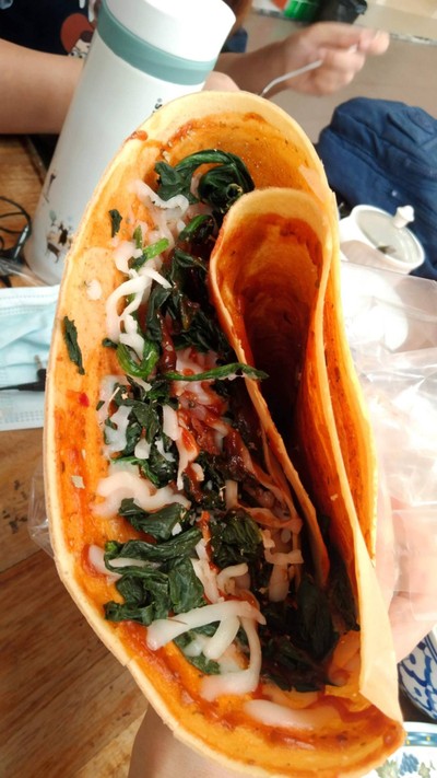 เครปผักโขมหมูหยอง