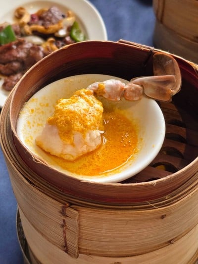 ปูนึ่งผงกะหรี่