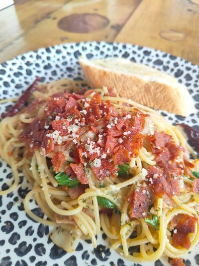 สปาเก็ตตี้พริกแห้ง