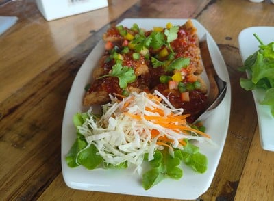 ปลากะพงซอสมะขาม