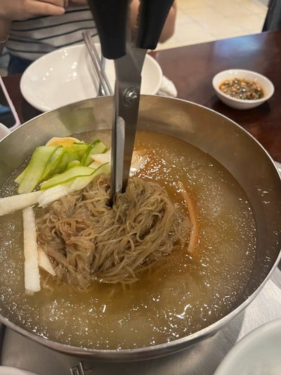 บะหมี่เย็นน้ำ