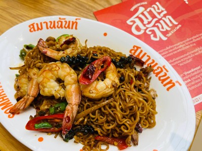 มาม่าผัดซอสหอยลายกุ้ง