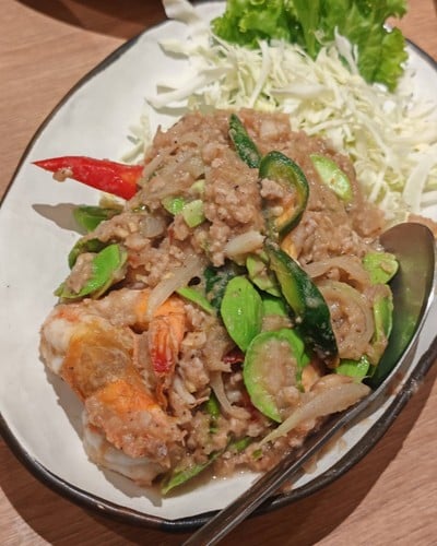 อาหาร หรือ เครื่องดื่ม