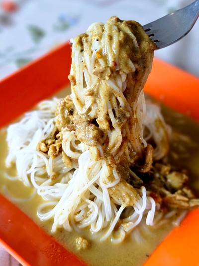 ขนมจีนน้ำยาปู