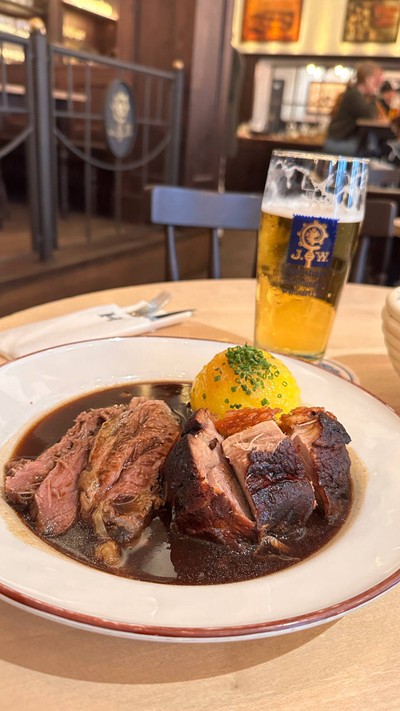 Veal and pork knuckle