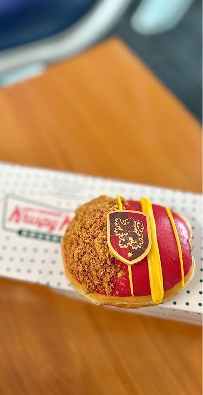 🍩 Gryffindor Doughnut. (Price 65 Baht.)