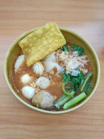 อาหาร หรือ เครื่องดื่ม