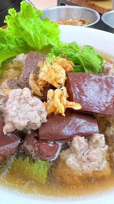 อาหาร หรือ เครื่องดื่ม