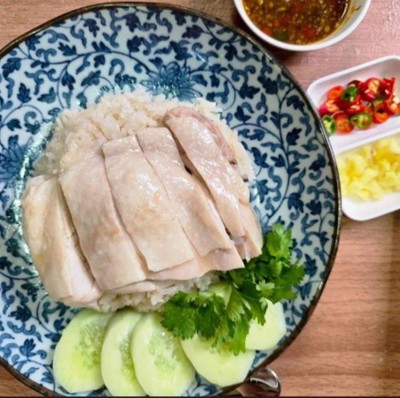 ข้าวมันไก่ต้มธรรมดา