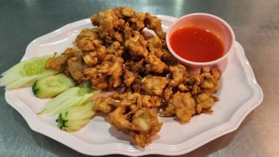 ไก่ทอดกระเทียม