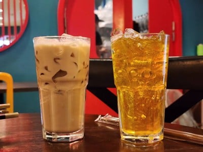 อาหาร หรือ เครื่องดื่ม