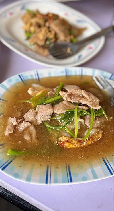 🍜 ราดหน้ายอดผัก ใส่ไข่. (ราคา 60 บาท.)