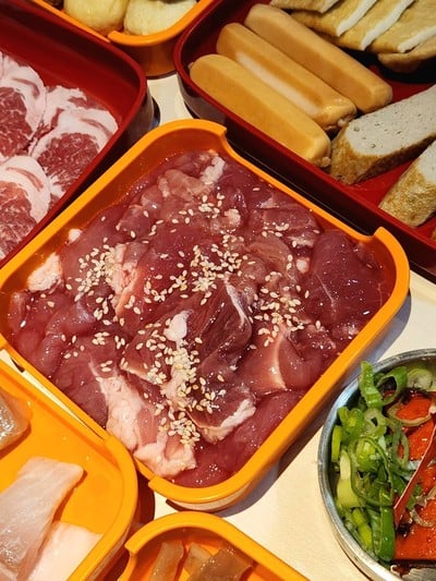 อาหาร หรือ เครื่องดื่ม