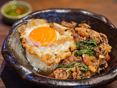 ข้าวกระเพราะเนื้อ