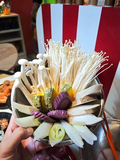 อาหาร หรือ เครื่องดื่ม