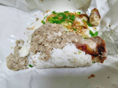 ข้าวต้มแห้งหมูรวม (ไม่ใส่เครื่องใน)
