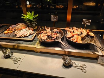 อาหาร หรือ เครื่องดื่ม