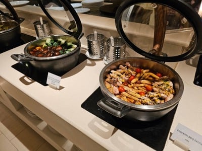 อาหาร หรือ เครื่องดื่ม