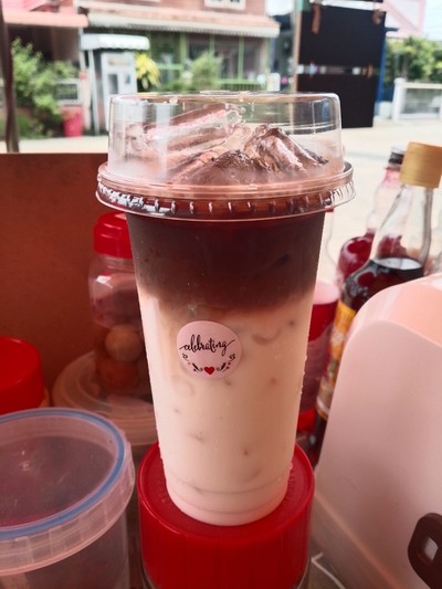 อาหาร หรือ เครื่องดื่ม