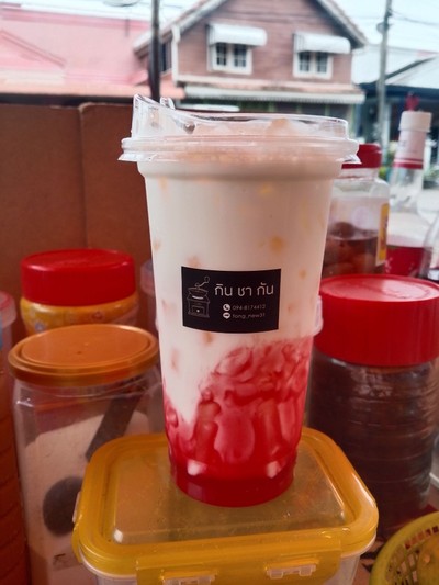 อาหาร หรือ เครื่องดื่ม