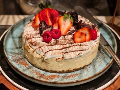 Tiramisu Cake