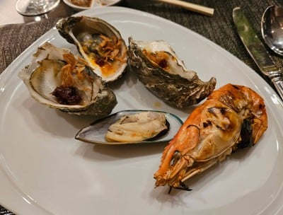 อาหาร หรือ เครื่องดื่ม