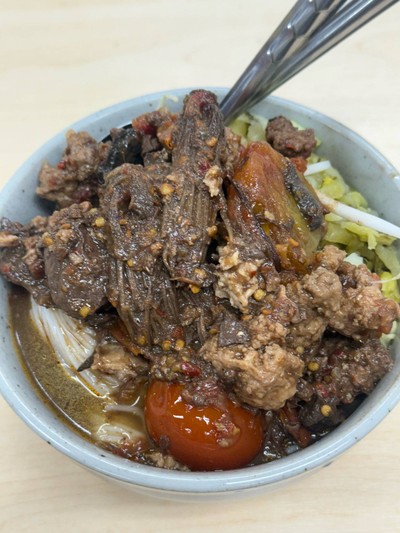 ขนมจีนน้ำเงี้ยว