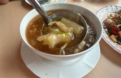 เอ็นหมูตุ๋นน้ำแดง