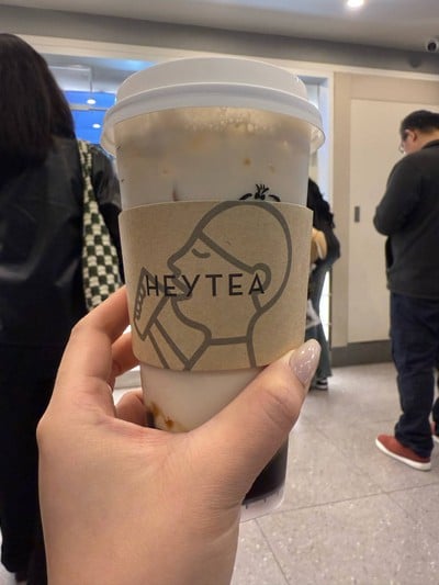 ชานมน้ำตาลไหม้ครีมชีส