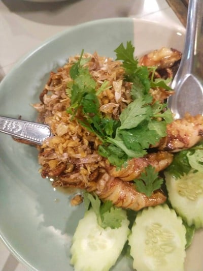 หมึกผัดกระเทียม