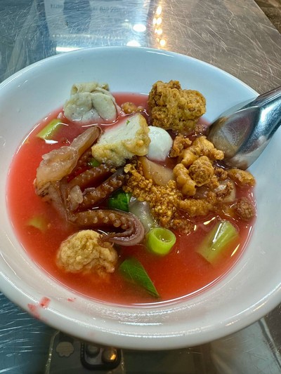 เส้นใหญ่เย็นตาโฟ