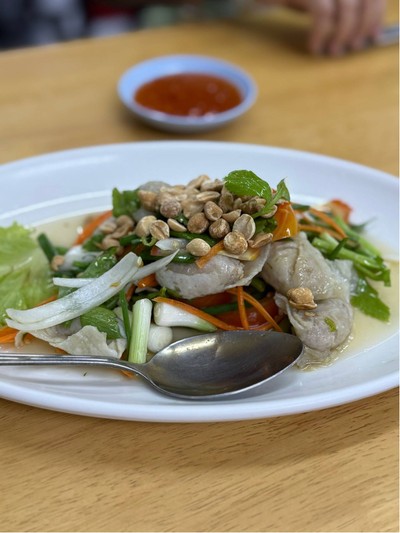ยำเกี๊ยวปลา