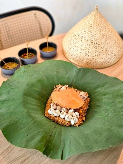 ข้าวอบปูใบบัว (S)