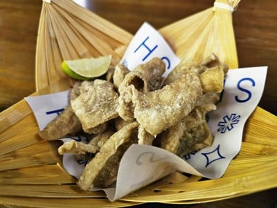 หนังไก่ทอด
