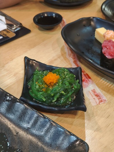 อาหาร หรือ เครื่องดื่ม