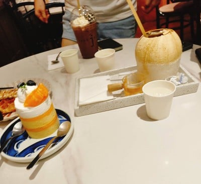 อาหาร หรือ เครื่องดื่ม