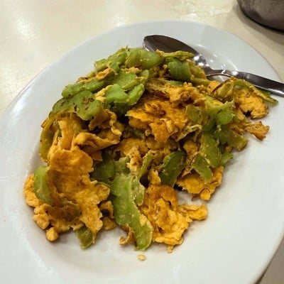 มะระผัดไข่