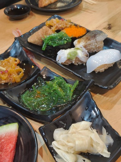 อาหาร หรือ เครื่องดื่ม