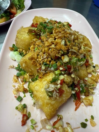 เต้าหู้ผัดพริกกระเทียม