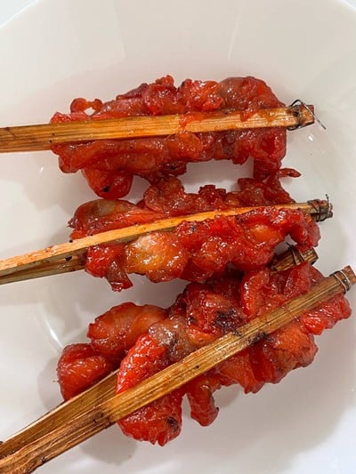 ไก่ย่างแดง