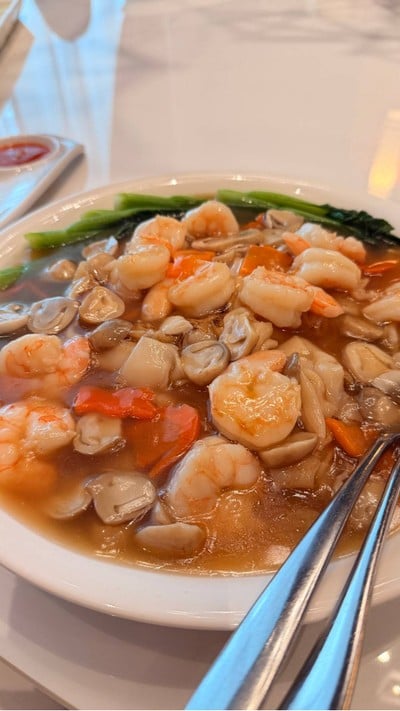 ราดหน้ากุ้ง