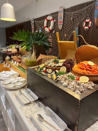 seafood on ice