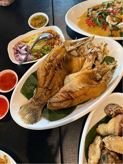 ปลากระพงทอดน้ำปลา
