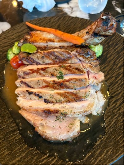 Pork chop with pepper sauce