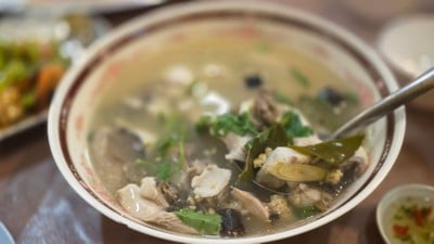 ต้มยำปลาช่อน