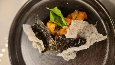 อาหาร หรือ เครื่องดื่ม