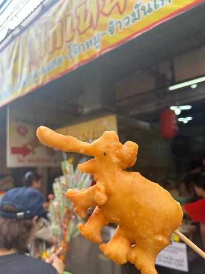 ปาท่องโก๋ช้าง