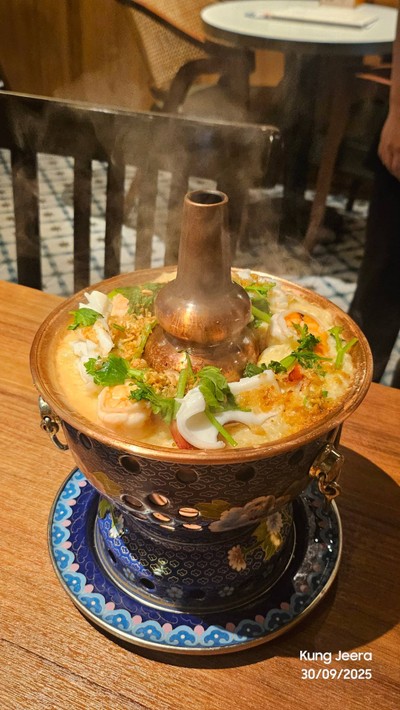 ไข่ตุ๋นทะเลหม้อไฟ