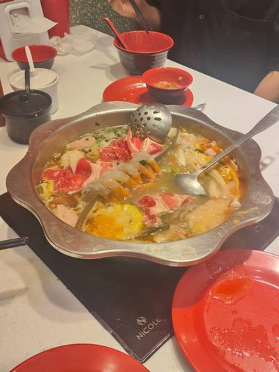 อาหาร หรือ เครื่องดื่ม