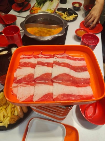 อาหาร หรือ เครื่องดื่ม